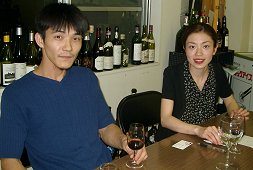 松阪市のレストラン「シェ・ティナ」のオーナーシェフ、星野氏夫妻